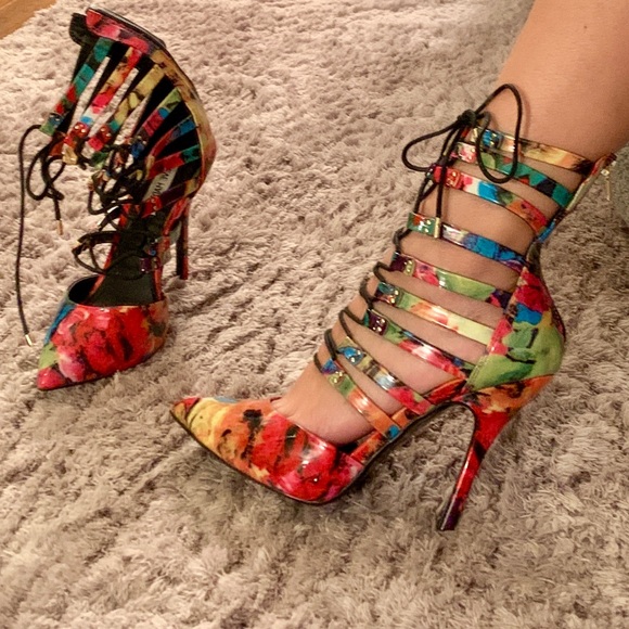 Steve Madden Shoes - Steve Madden STS pumps💥
